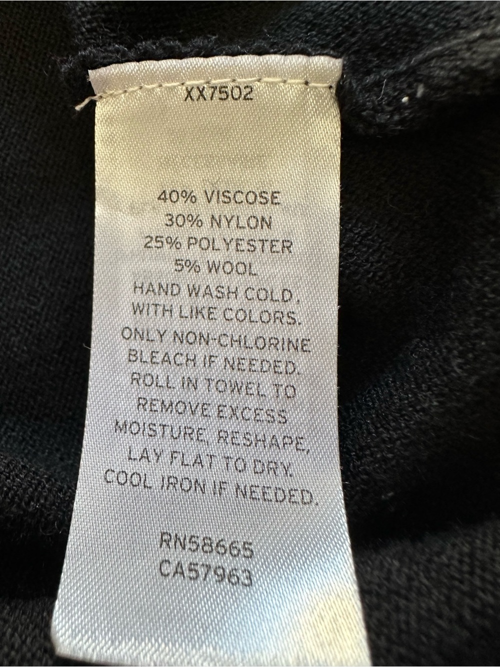 Open Edit (Nordstrom) black V-Neck Lightweight Knit Top, size large - Picture 12 of 12